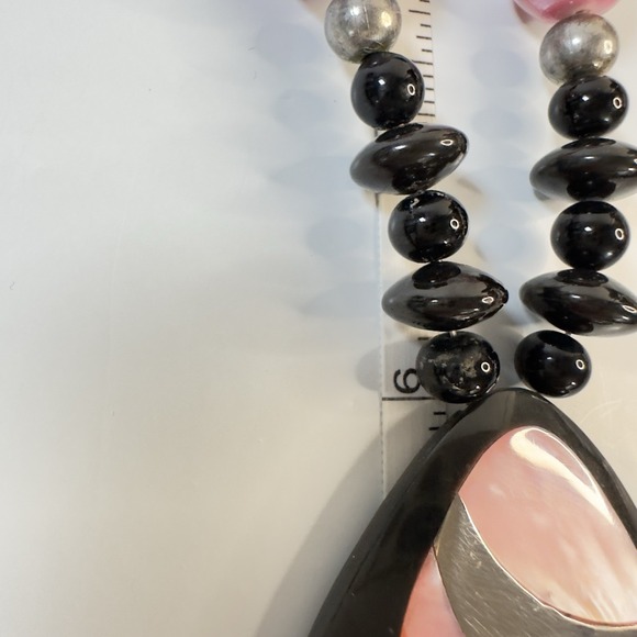 Black Stone Beaded Necklace MOP Teardrop Pendant & Matching Bracelet Set 18" - Picture 10 of 13